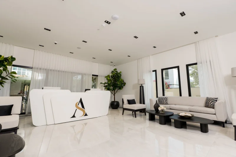 DR ANTOINE & SALMA DENTAL CLINIC L.L.C photo 4